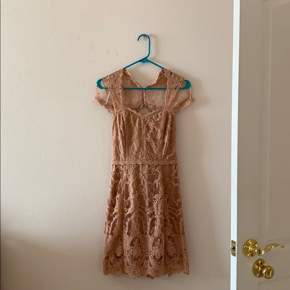 Lacy mini cocktail dress - Picture 1 of 3